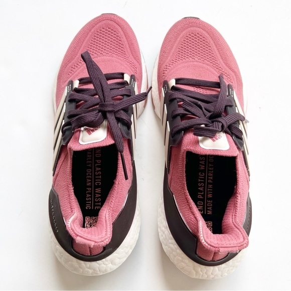 adidas Running Ultraboost 22 shoes sneakers tennis shoe running run like new - Picture 4 of 8